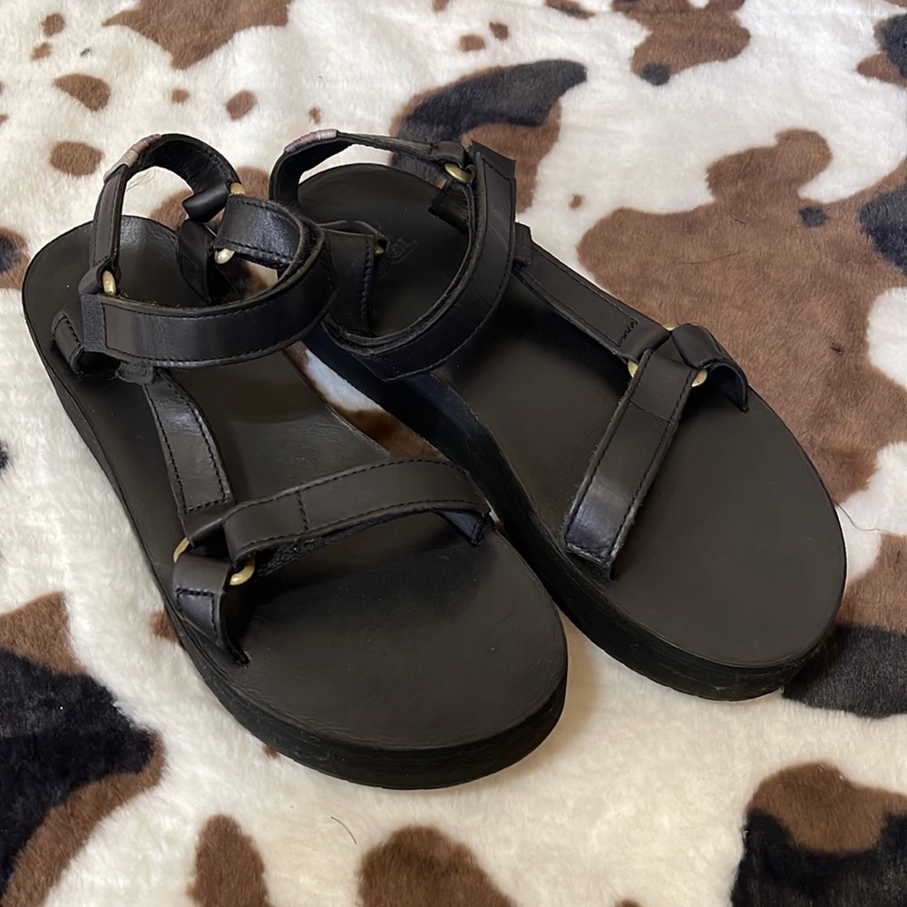 Teva | Flatform Leather | Black | Women’s Size 11